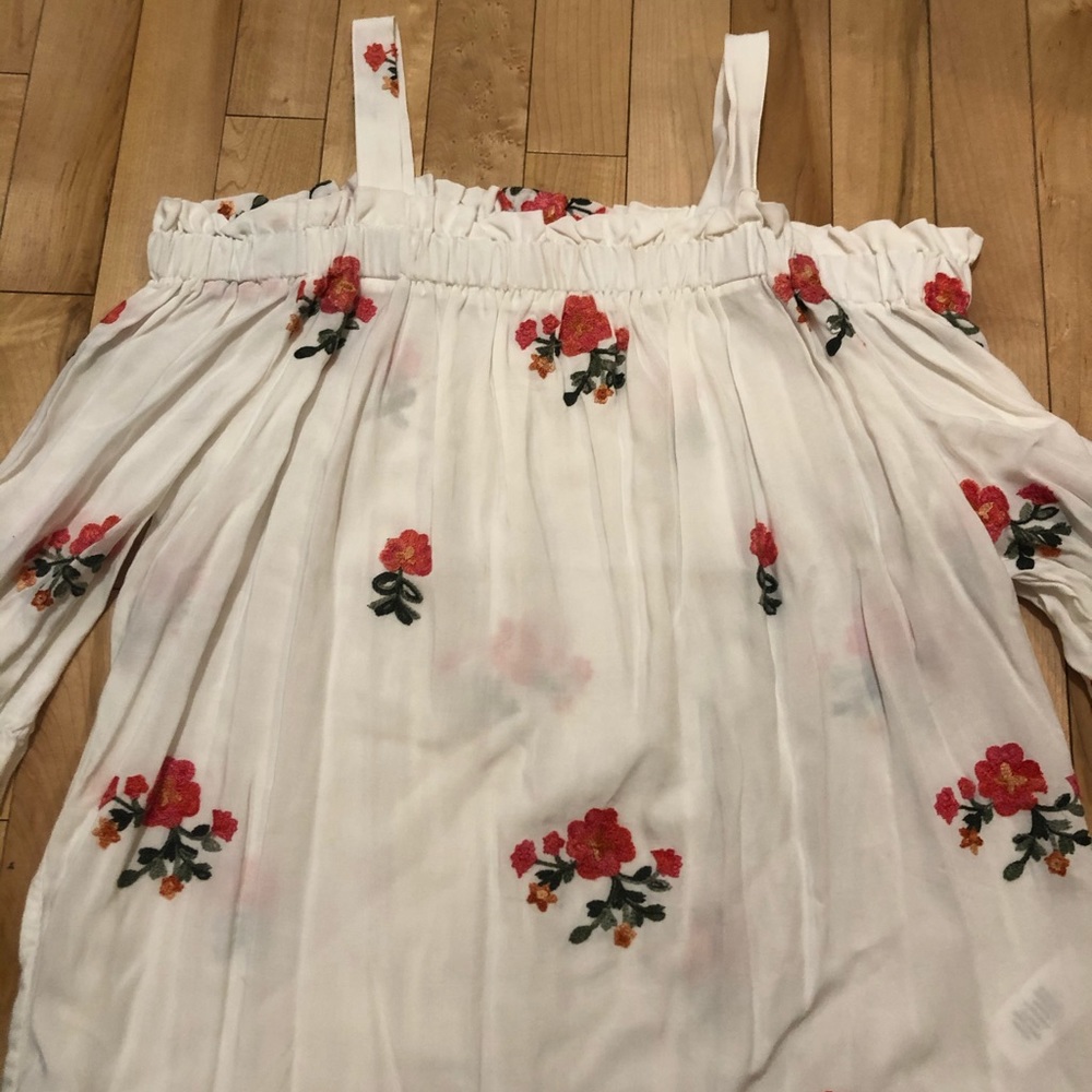 Maurice’s cold shoulder top